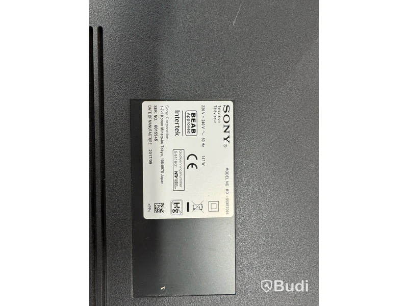 4 st. display skärmar Sony Bravia för väggmontering samt tv-wall controller