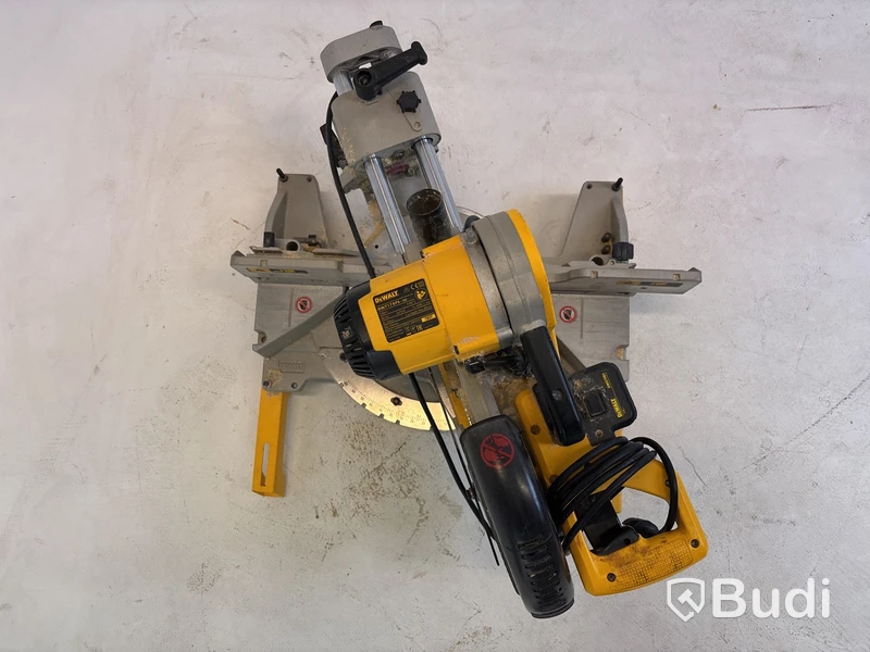 Kap- och Gersåg Dewalt DW717XPS inkl. Sågbänk Dewalt DE7023