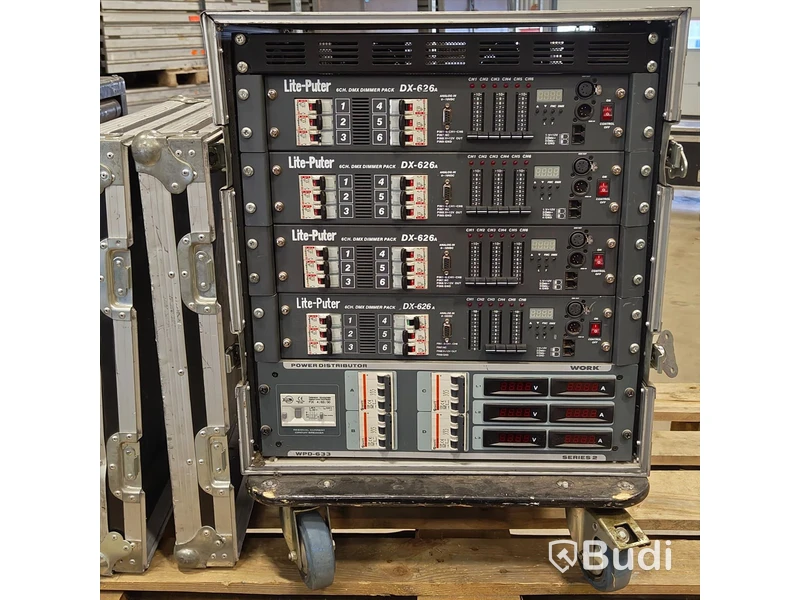 1 st, dimmerrack, Lite-Puter DX626, PDU.