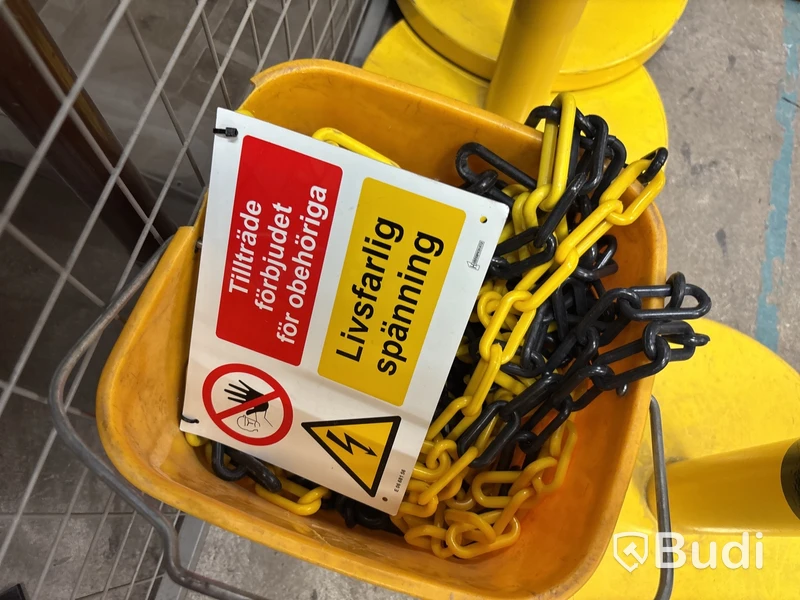 8 st avspärrningsstolpar AJ Produkter