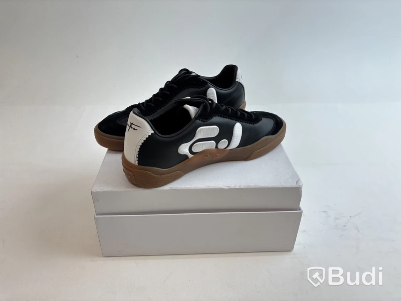Sneakers Eytys, stl. 43