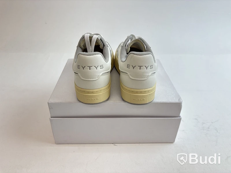 Sneakers Eytys, stl. 43