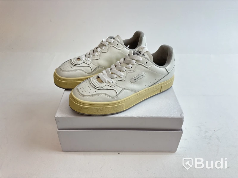 Sneakers Eytys, stl. 43