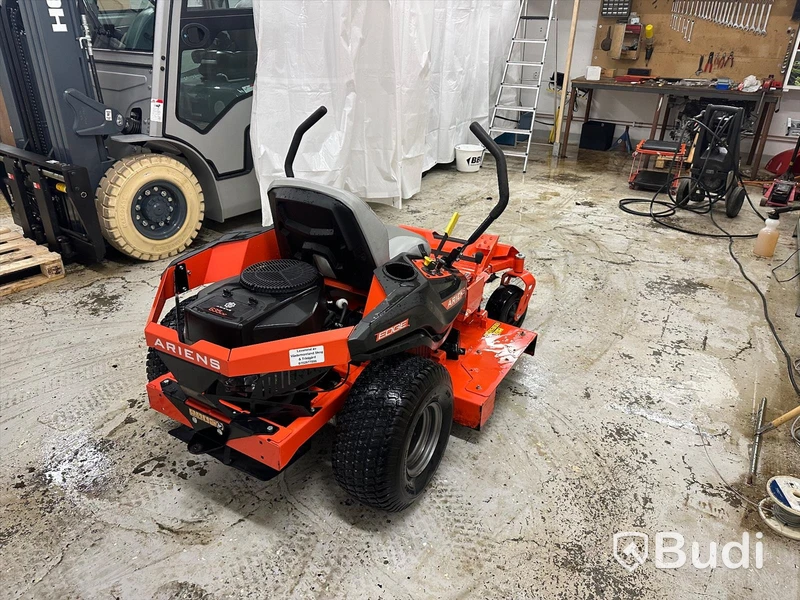 Åkgräsklippare Ariens Zero-Turn Edge 42