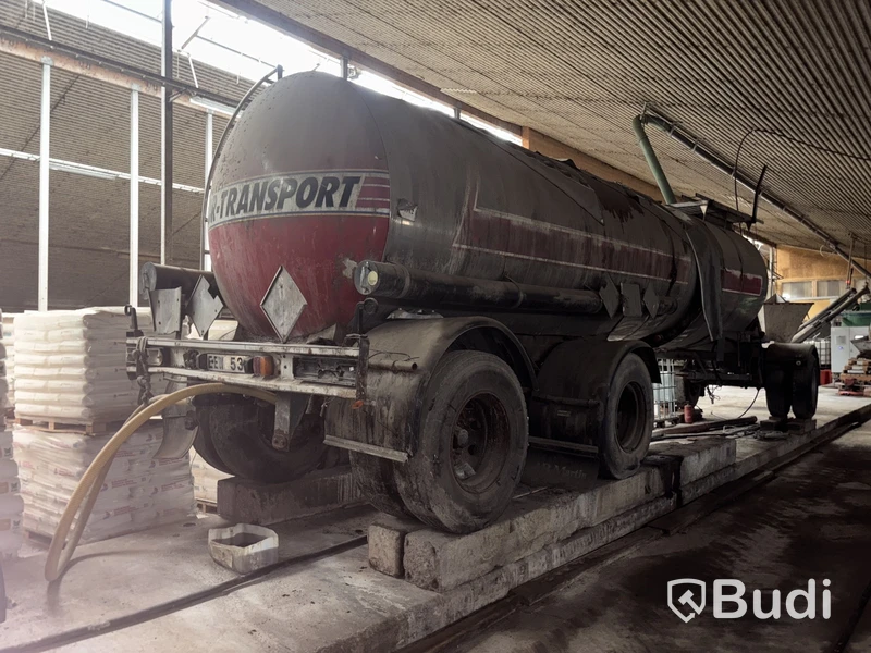 Tanksläp Tankmobil T32R116 | 1982 - Reparationsobjekt