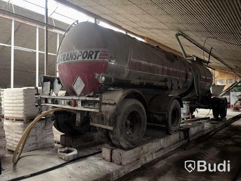 Tanksläp Tankmobil T32R116 | 1982 - Reparationsobjekt