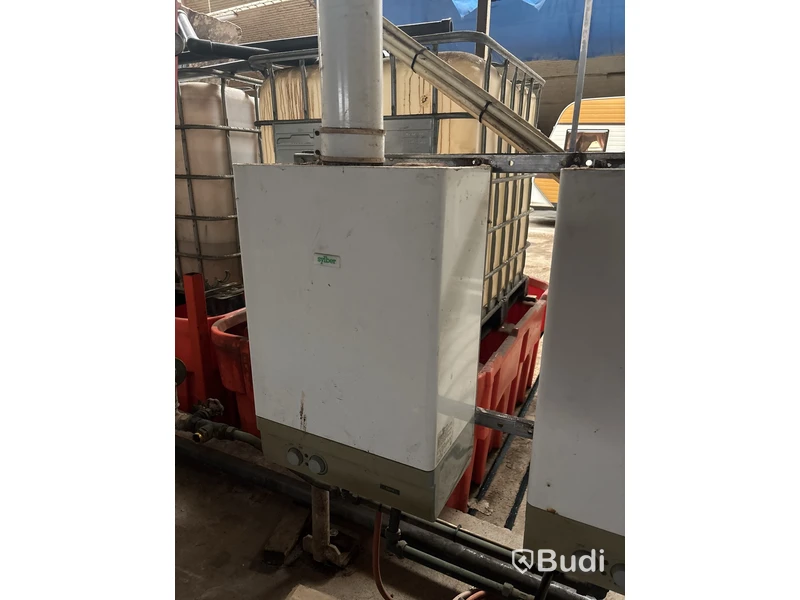 Rostfri tank 5000 L med värmare & pumpar