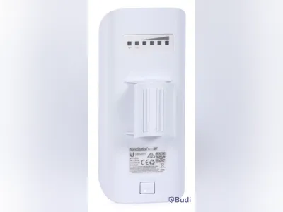 3 st. Accesspunkter Ubiquiti NanoStation Loco M2 (PoE)
