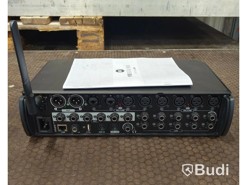 1 st, digital mixer, RCF M18.
