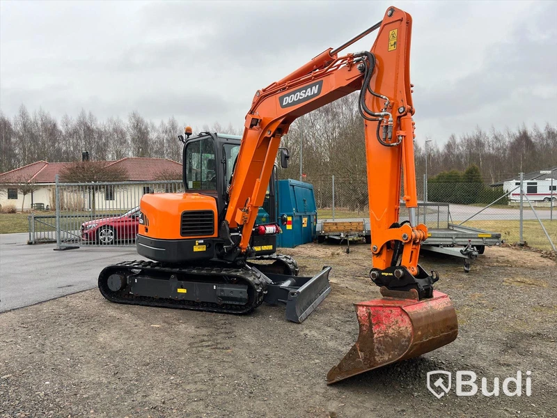 Minigrävare Doosan DX 62 R-3 -2022 med Engcons tiltrotator.