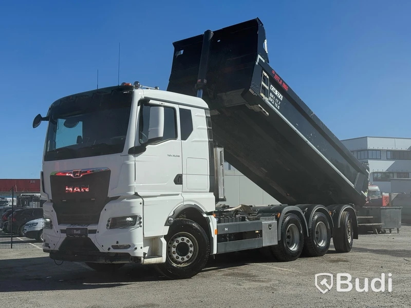 Schaktbil MAN TGX 35.510 8X4-4 BL CH -2022 | Zetterbergs