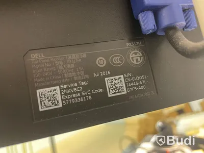 Datorskärm på vinklingsbart väggstativ Dell 23”