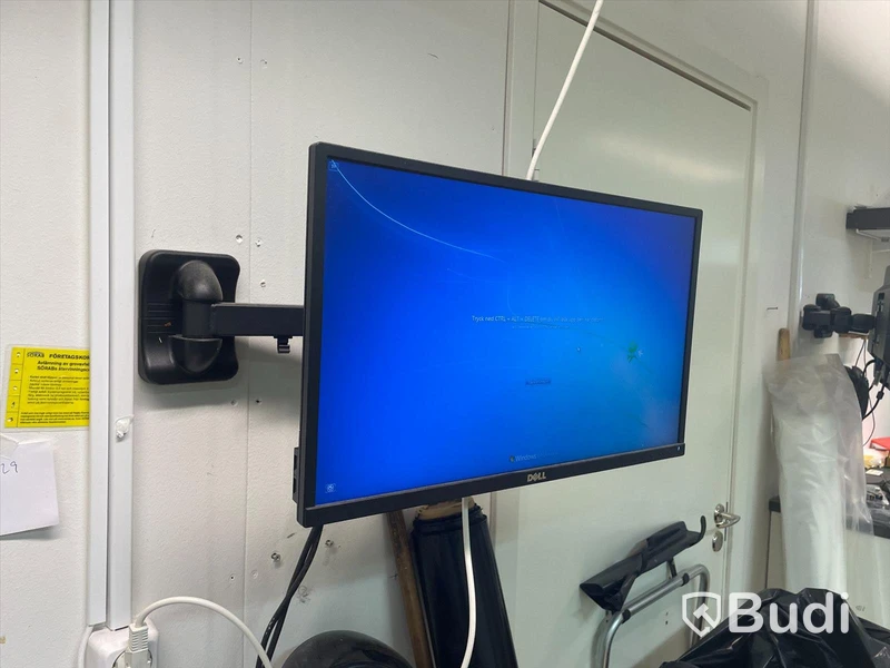 Datorskärm på vinklingsbart väggstativ Dell 23”
