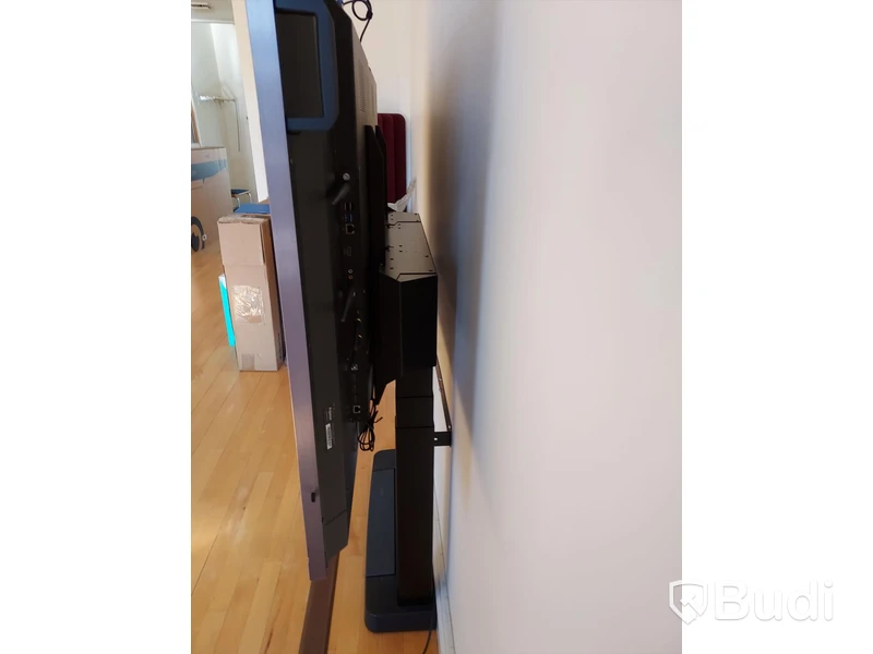 Pekskärm 65 tum