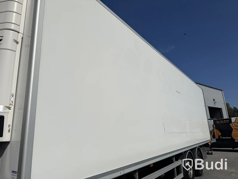 Kylbil Scania P370 6x2-4 12.7 -2020 | Carrier