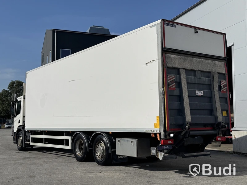 Kylbil Scania P370 6x2-4 12.7 -2020 | Carrier