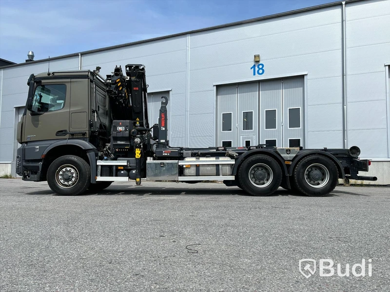 Kranväxlare Mercedes-Benz Arocs 2653 6x6 -2021 | Tandemdrift och hydrodrive  | Hiab 302 X-Hipro E-6 | ULT18SL51