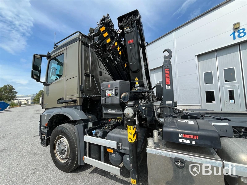 Kranväxlare Mercedes-Benz Arocs 2653 6x6 -2021 | Tandemdrift och hydrodrive  | Hiab 302 X-Hipro E-6 | ULT18SL51