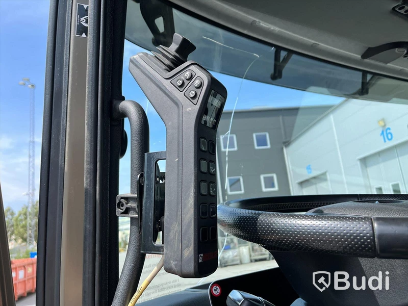 Kranväxlare Mercedes-Benz Arocs 2653 6x6 -2021 | Tandemdrift och hydrodrive  | Hiab 302 X-Hipro E-6 | ULT18SL51