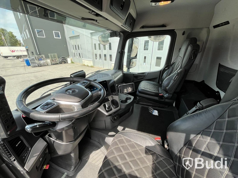 Kranväxlare Mercedes-Benz Arocs 2653 6x6 -2021 | Tandemdrift och hydrodrive  | Hiab 302 X-Hipro E-6 | ULT18SL51