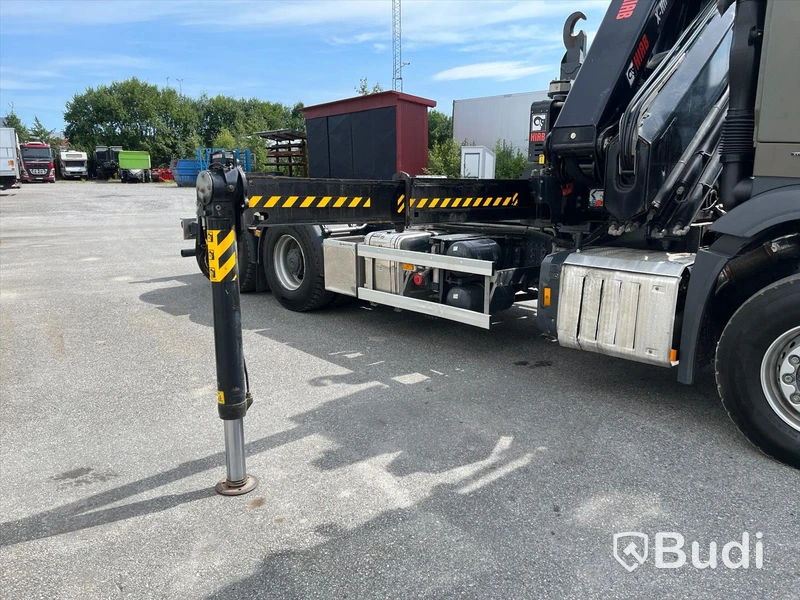 Kranväxlare Mercedes-Benz Arocs 2653 6x6 -2021 | Tandemdrift och hydrodrive  | Hiab 302 X-Hipro E-6 | ULT18SL51