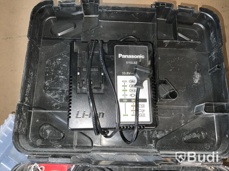 Skruvdragare, Panasonic EY7451 ink 2 st laddare / 2 st batterier