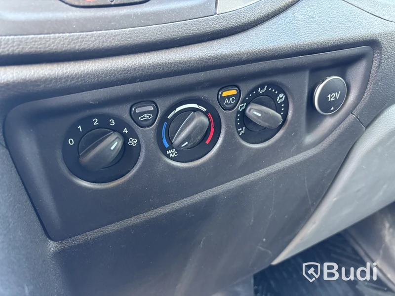 Ford Transit 350 Chassis Cab 2.0 TDCi SelectShift -2018 | Zepro