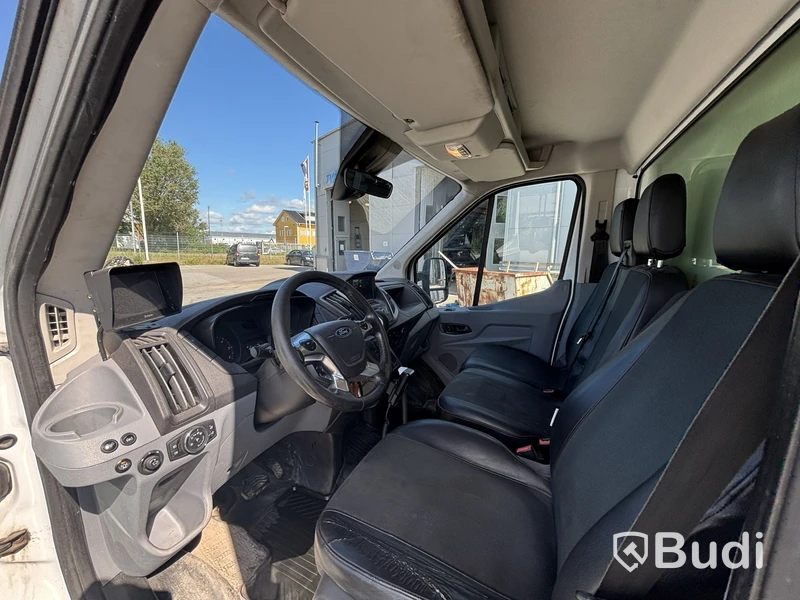 Ford Transit 350 Chassis Cab 2.0 TDCi SelectShift -2018 | Zepro