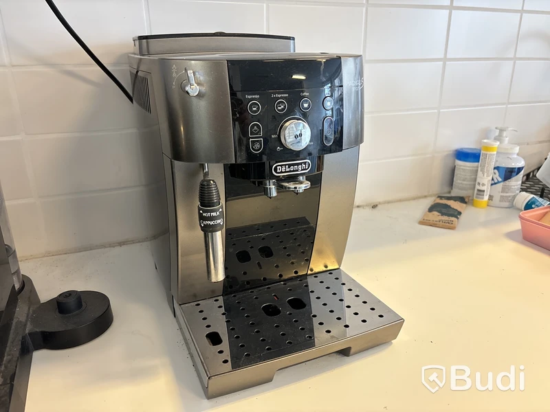 Kaffemaskin DeLonghi Magnifica S