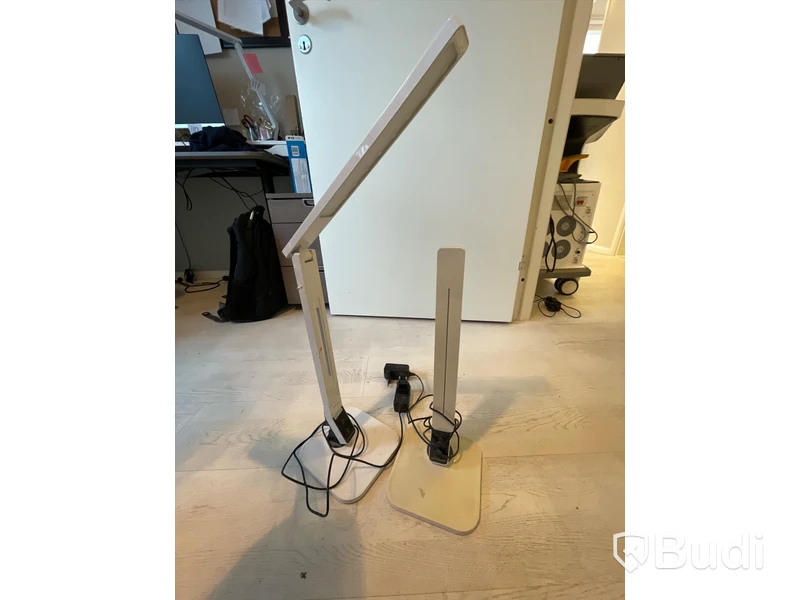2 st Bordslamor med timer
