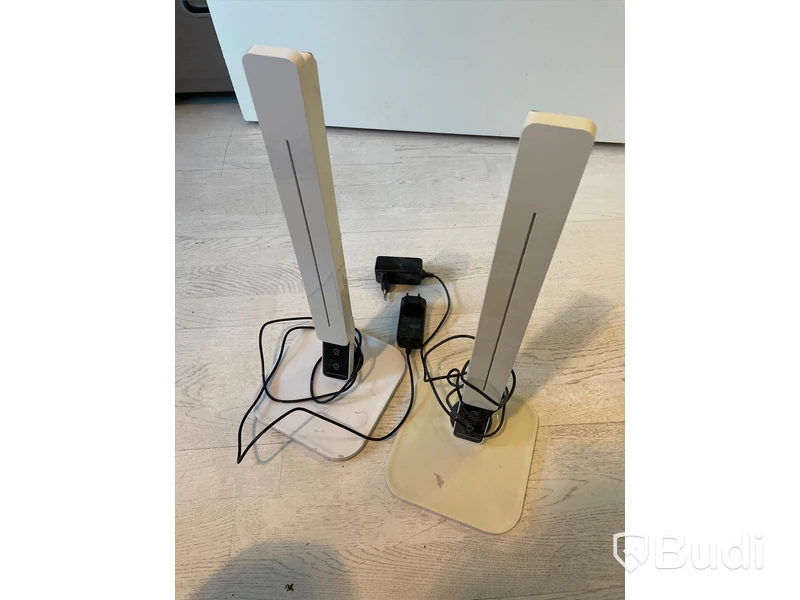 2 st Bordslamor med timer