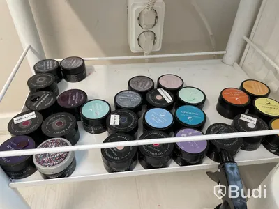 Parti med div nagelskulpturmaterial OBS! Öppnade produkter