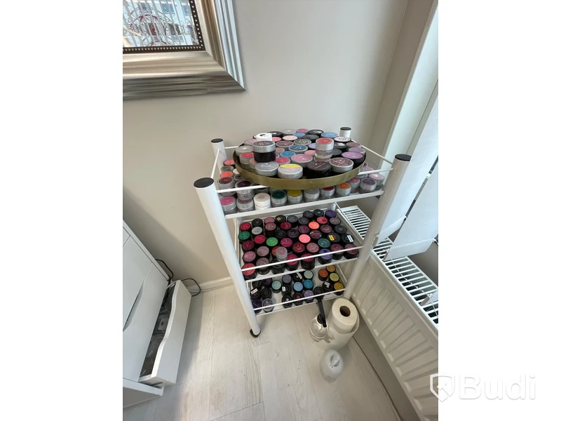 Parti med div nagelskulpturmaterial OBS! Öppnade produkter