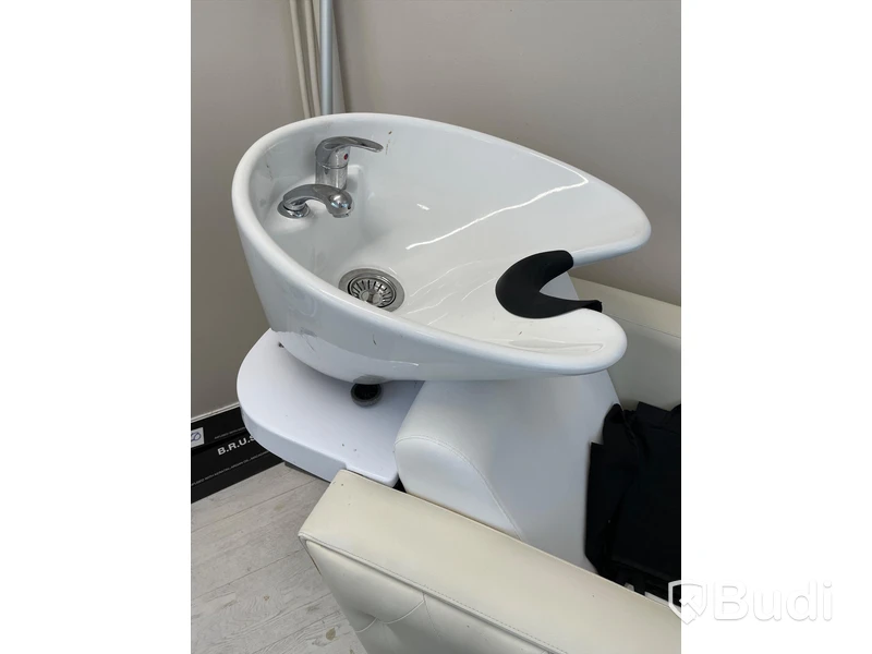 Behandlingsstol AYALA med pump