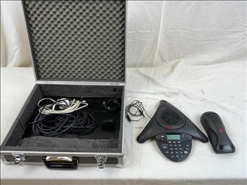 2st Konferens telefon. POLYCOM SoundStation 2 i case
