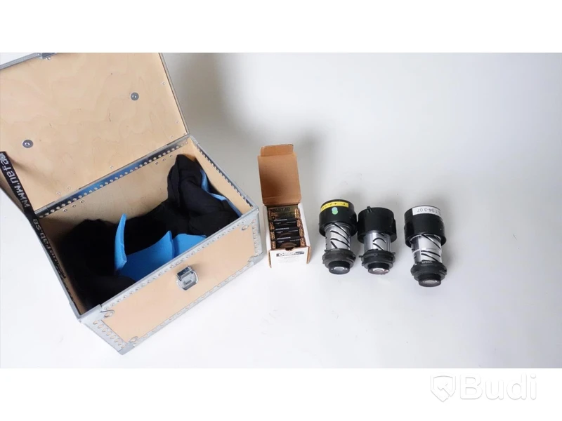 Projektor Zoom Lens NEC 3st samt 3st Navitar Brightlight zoom condenser