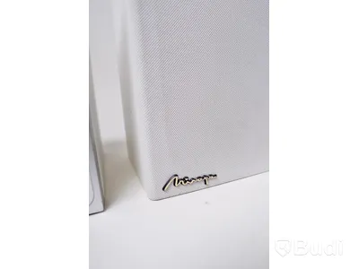 Diverse högtalare och subwoofers samt mikrofon