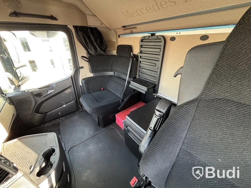 Dragbil Mercedes-Benz Actros 12.8 PowerShift -2022