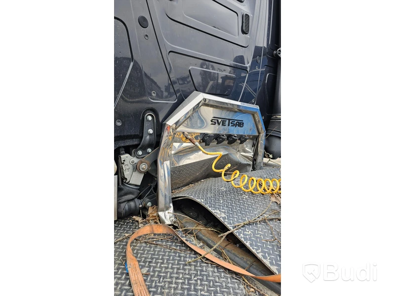 Lastbil MERCEDES-BENZ 963-4-C 2013 Krockskadad