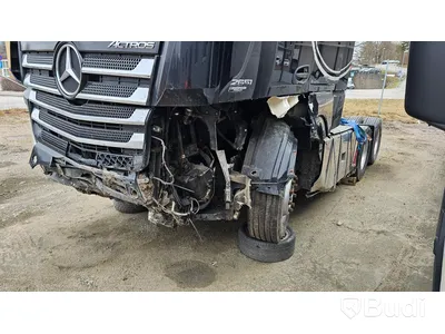 Lastbil MERCEDES-BENZ 963-4-C 2013 Krockskadad