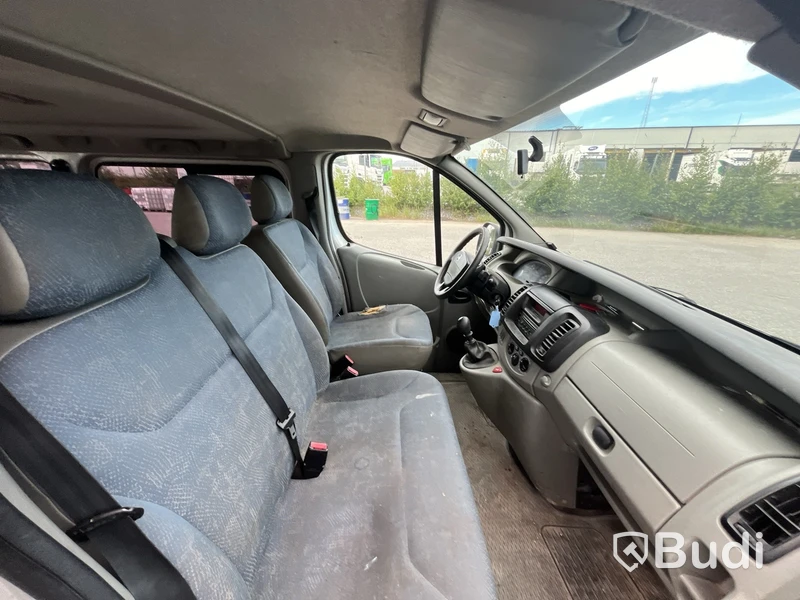 Skåpbil Nissan Primastar Combi 2.5 dCi -2006 | Manuell | 135hk