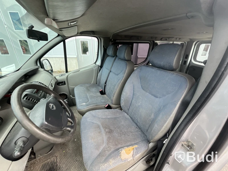 Skåpbil Nissan Primastar Combi 2.5 dCi -2006 | Manuell | 135hk