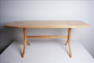 Soffbord - Carl Malmsten. 155x66x62 cm.