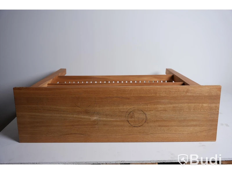 Sideboard - ek. 110x32+91 cm.