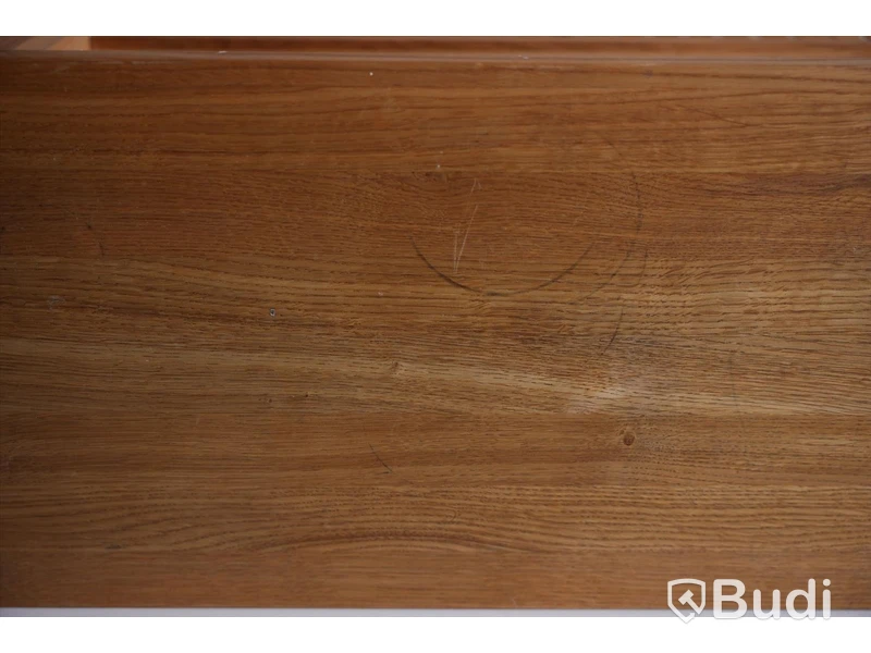 Sideboard - ek. 110x32+91 cm.