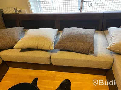 Soffa - u-form i delar B 385 D höger 160 D vänster 240 med diverse kuddar