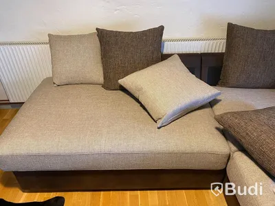 Soffa - u-form i delar B 385 D höger 160 D vänster 240 med diverse kuddar
