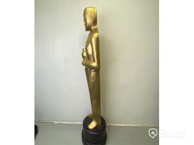 Oscarsstatyett 2,20m hög i skyddsfodral