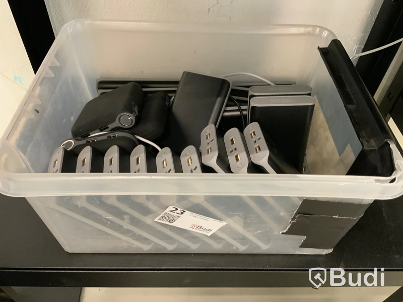 22st Powerbanks i plastlåda , 2 olika modeller