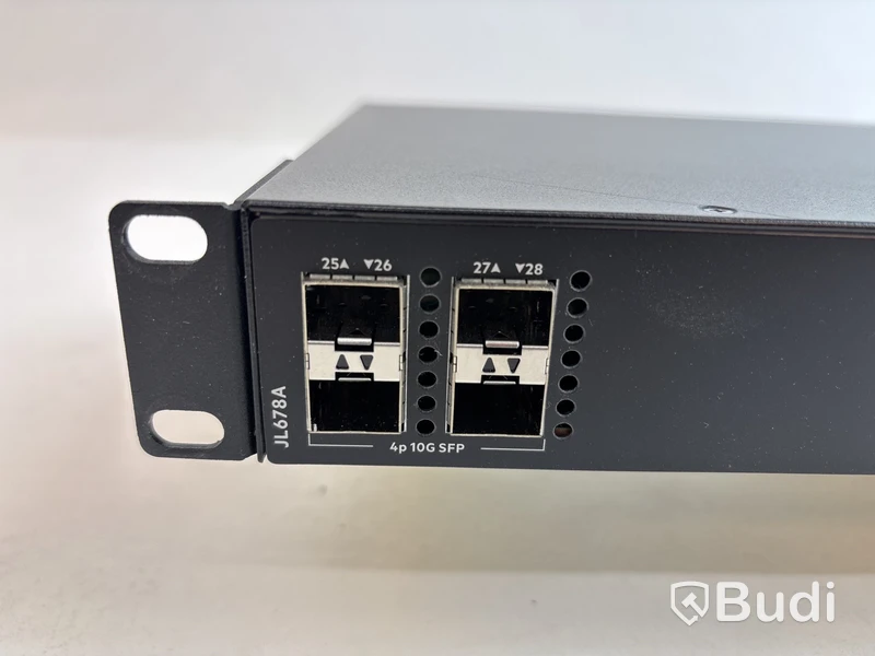 Switch HPE Aruba JL678A 24G
